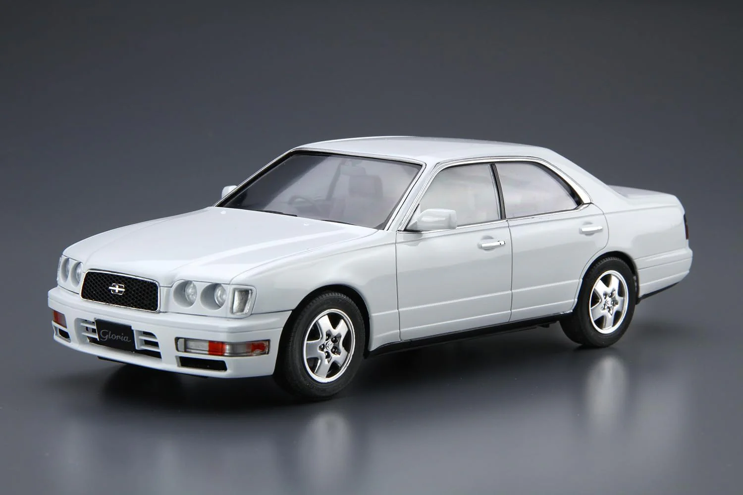 Aoshima 1/24 The Model Car No. 95 Nissan Y33 Cedric/Gloria Gran Turismo Ultima 1995 - Image 3