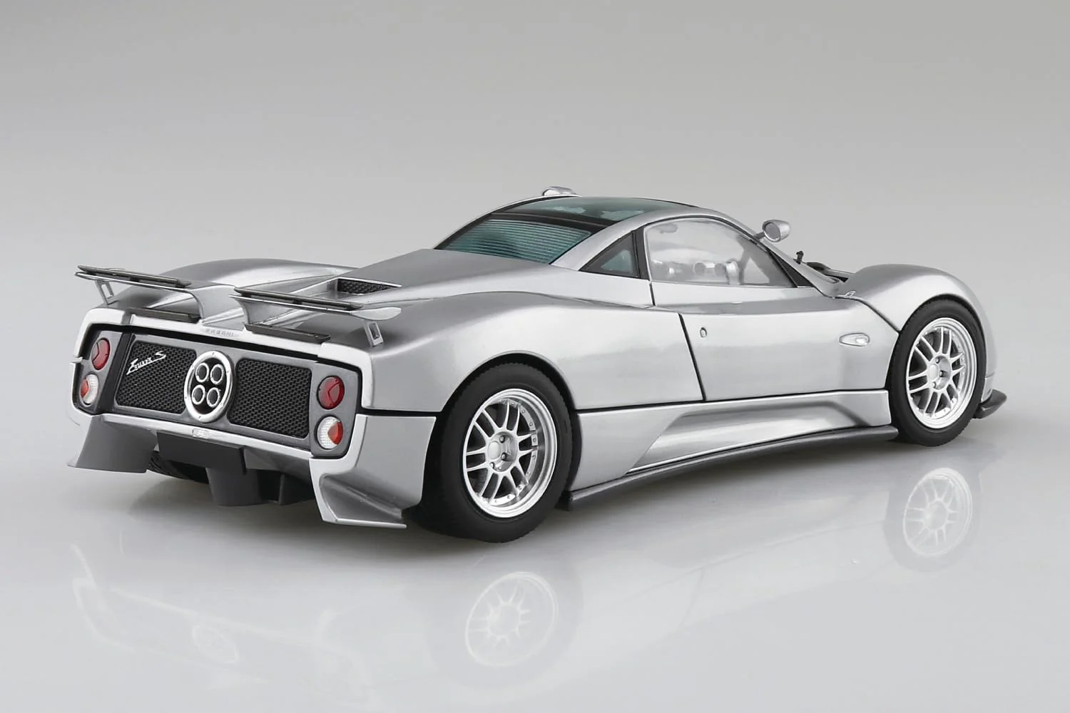 Aoshima 1/24 The Supercar No. 07 Pagani Zonda C12S '00 - Image 2