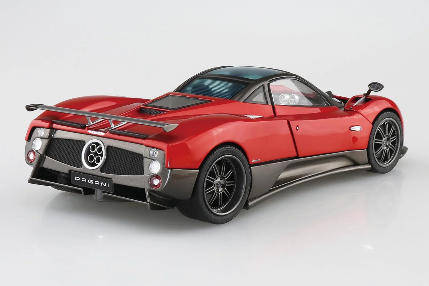 Aoshima 1/24 The Supercar No. 19 '05 Pagani Zonda F - Image 4