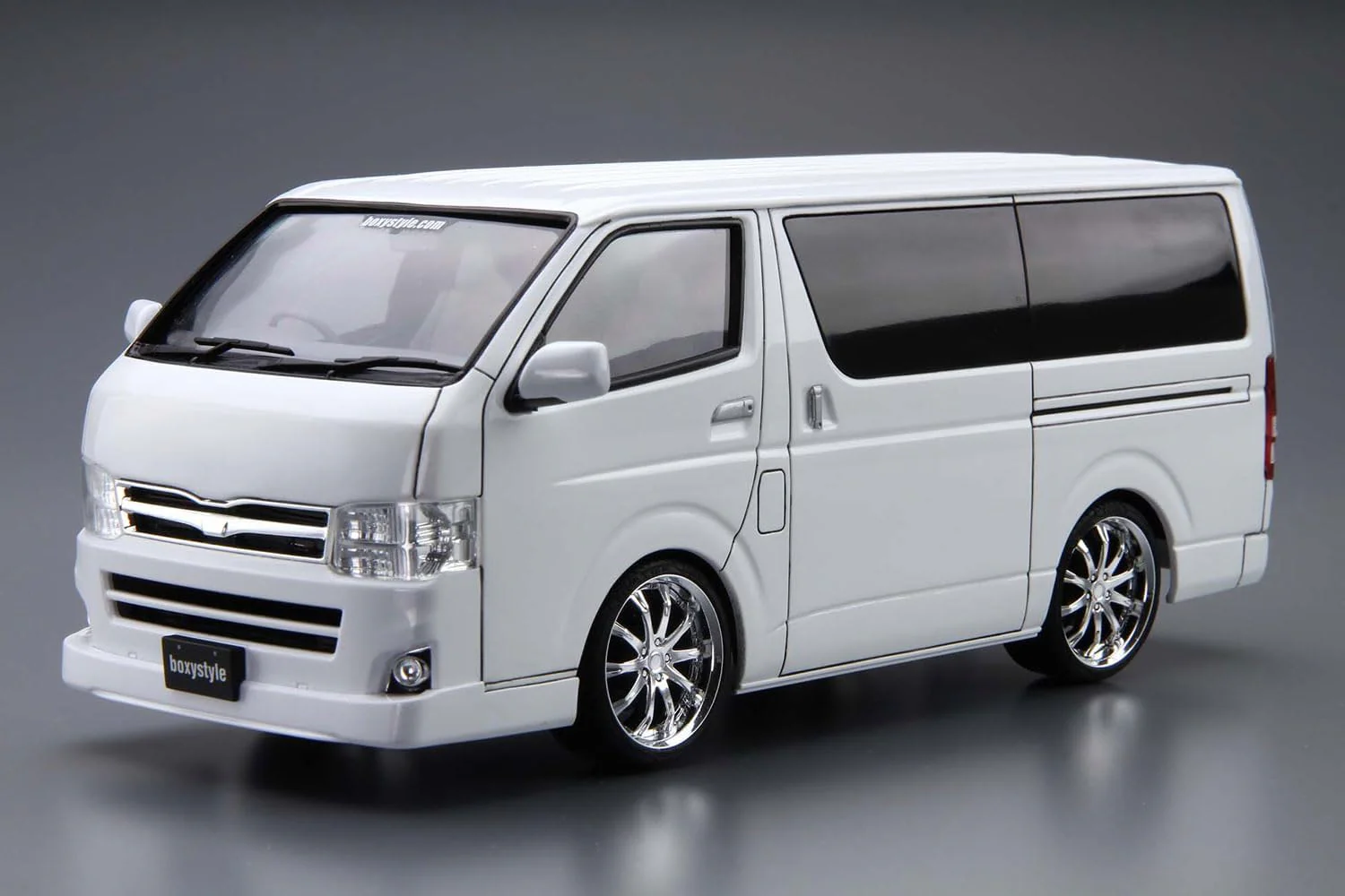 Aoshima 1/24 The Tuned Car No.3 Boxystyle TRH200V Hiace Super GL 2010 (Toyota) - Image 3