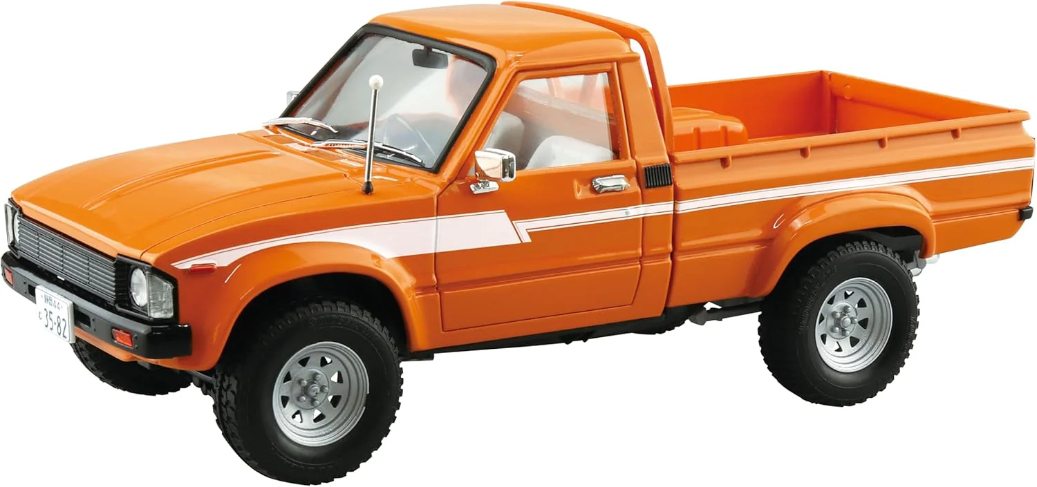 Aoshima 1/24 The Tuned Car Series No.90 RN30 Hilux Lift-up Custom '78 (Toyota) - Image 5