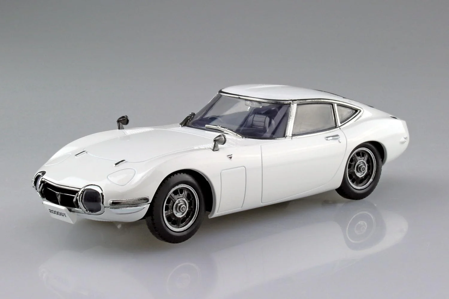 Aoshima 1/32 Easy Plastic Snap Kit No.06-PW Toyota 2000GT Pegasus White - Image 3