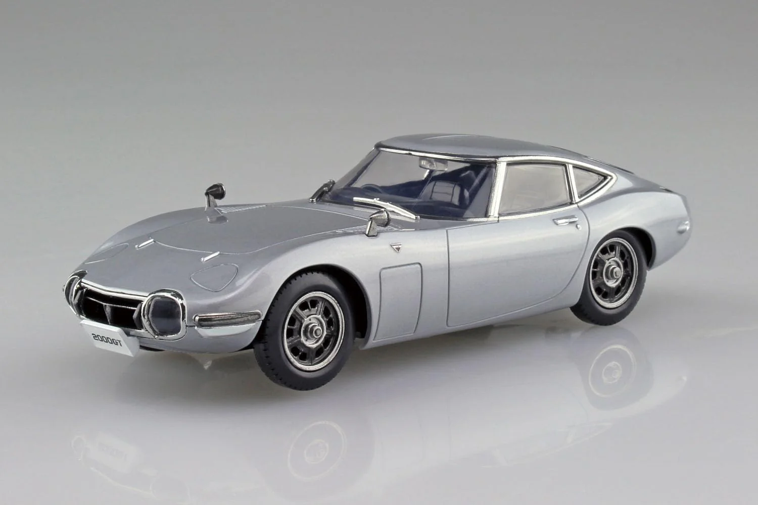 Aoshima 1/32 Easy Plastic Snap Kit No.06-SS Toyota 2000GT Thunder Silver Metallic - Image 3