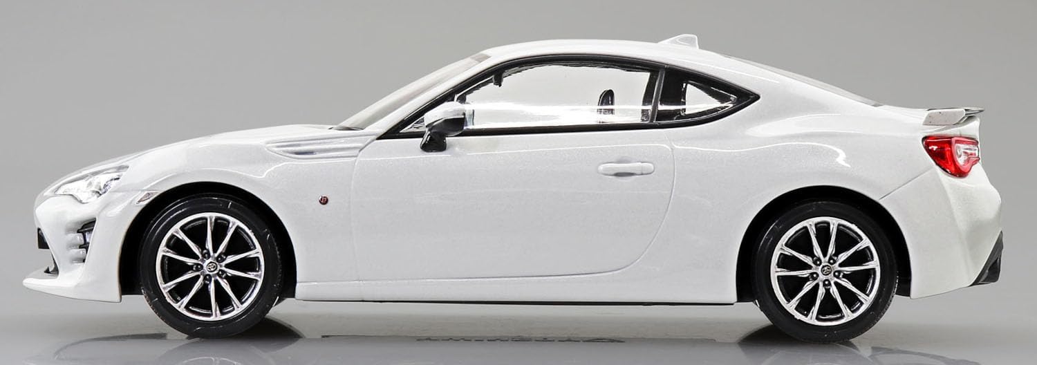 Aoshima 1/32 Easy Plastic Snap Kit No.08-CW Toyota 86 Crystal White Pearl - Image 8