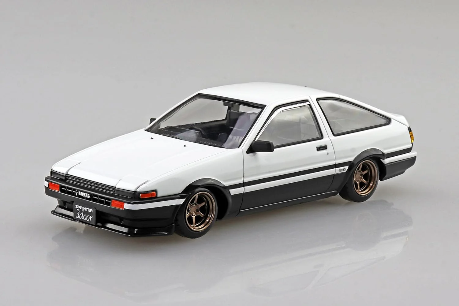 Aoshima 1/32 Easy Plastic Snap Kit No.11CU-WB Toyota Sprinter Trueno Custom (High Tech Two-tone) - Image 12