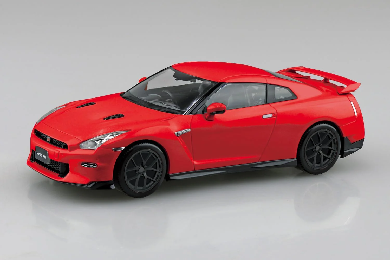 Aoshima 1/32 RakuPla Snap Kit No.03CU-RD Nissan R35 Nissan GT-R 2024 Custom Wheel (Red) - Image 2