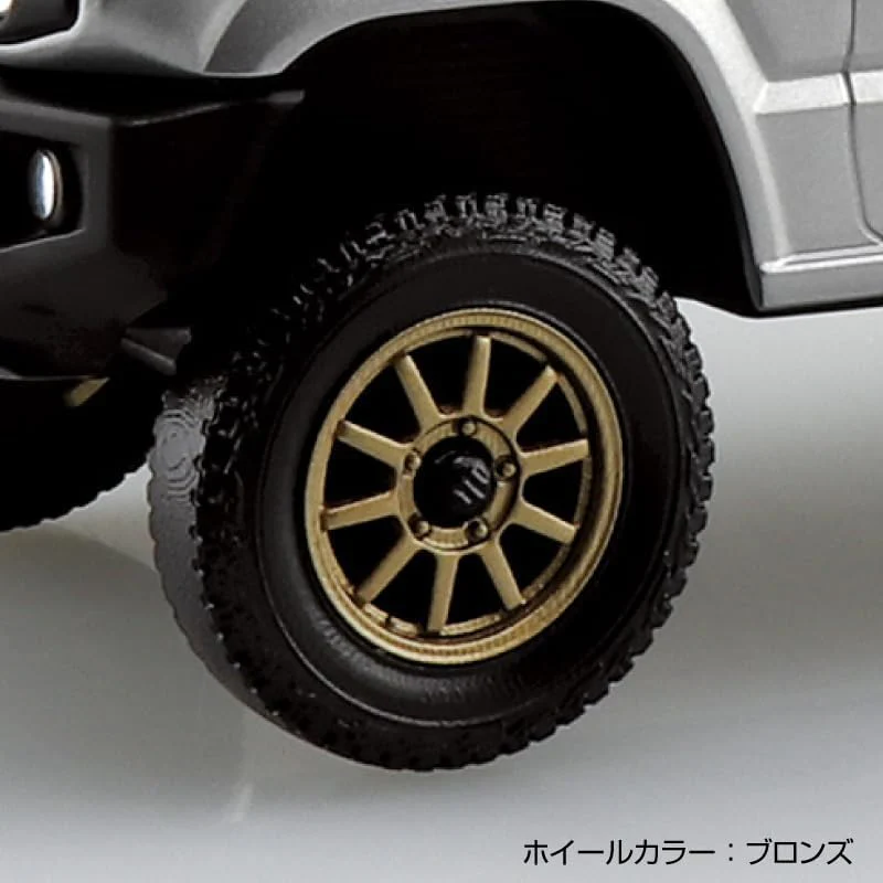 Aoshima 1/32 RakuPla Snap Kit No.09CU-SS Suzuki JB64 Jimny Custom Wheel (Silky Silver Metallic) - Image 4