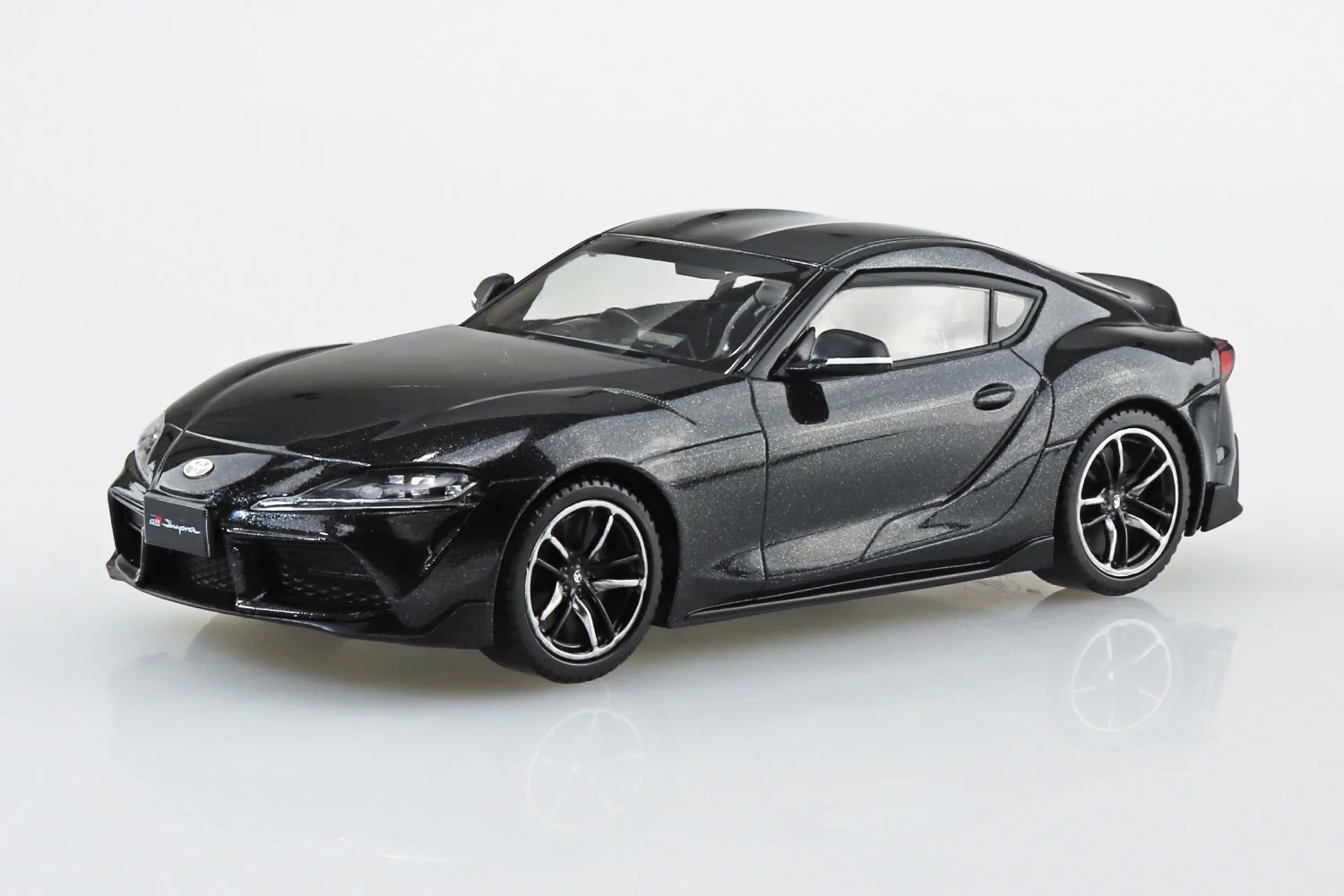 Aoshima 1/32 RakuPla Snap Kit No.13-BK Toyota GR Supra 2019 Black Metallic - Image 3