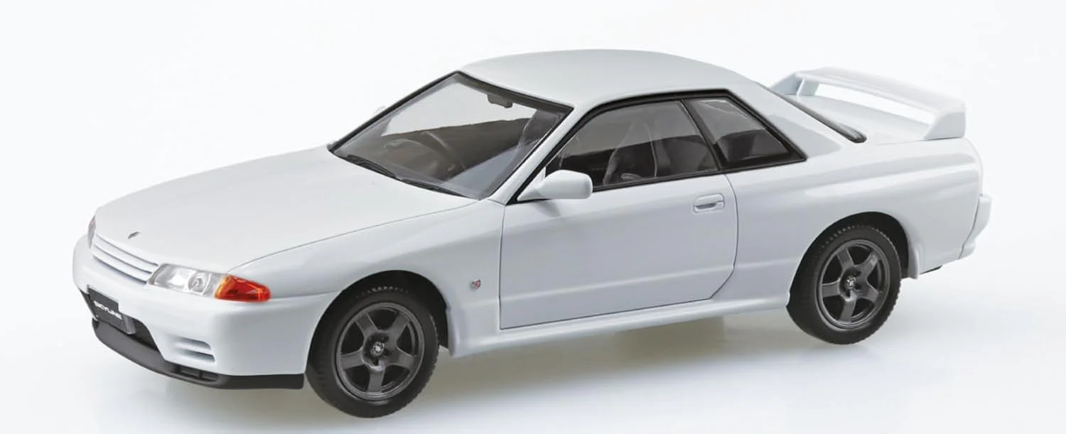 Aoshima 1/32 RakuPla Snap Kit No.14-CW Nissan R32 Skyline GT-R Crystal White - Image 2