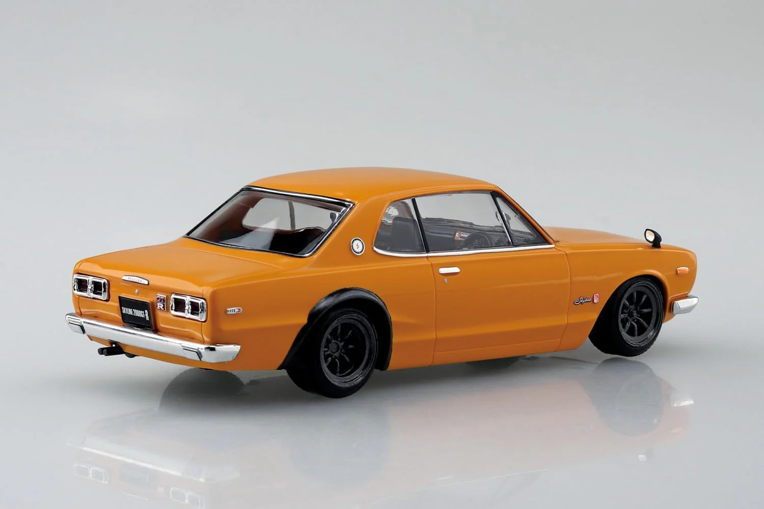Aoshima 1/32 RakuPla Snap Kit No.16CU-BN Nissan C10 Skyline 2000GT-R Custom Wheel (Brown) - Image 3