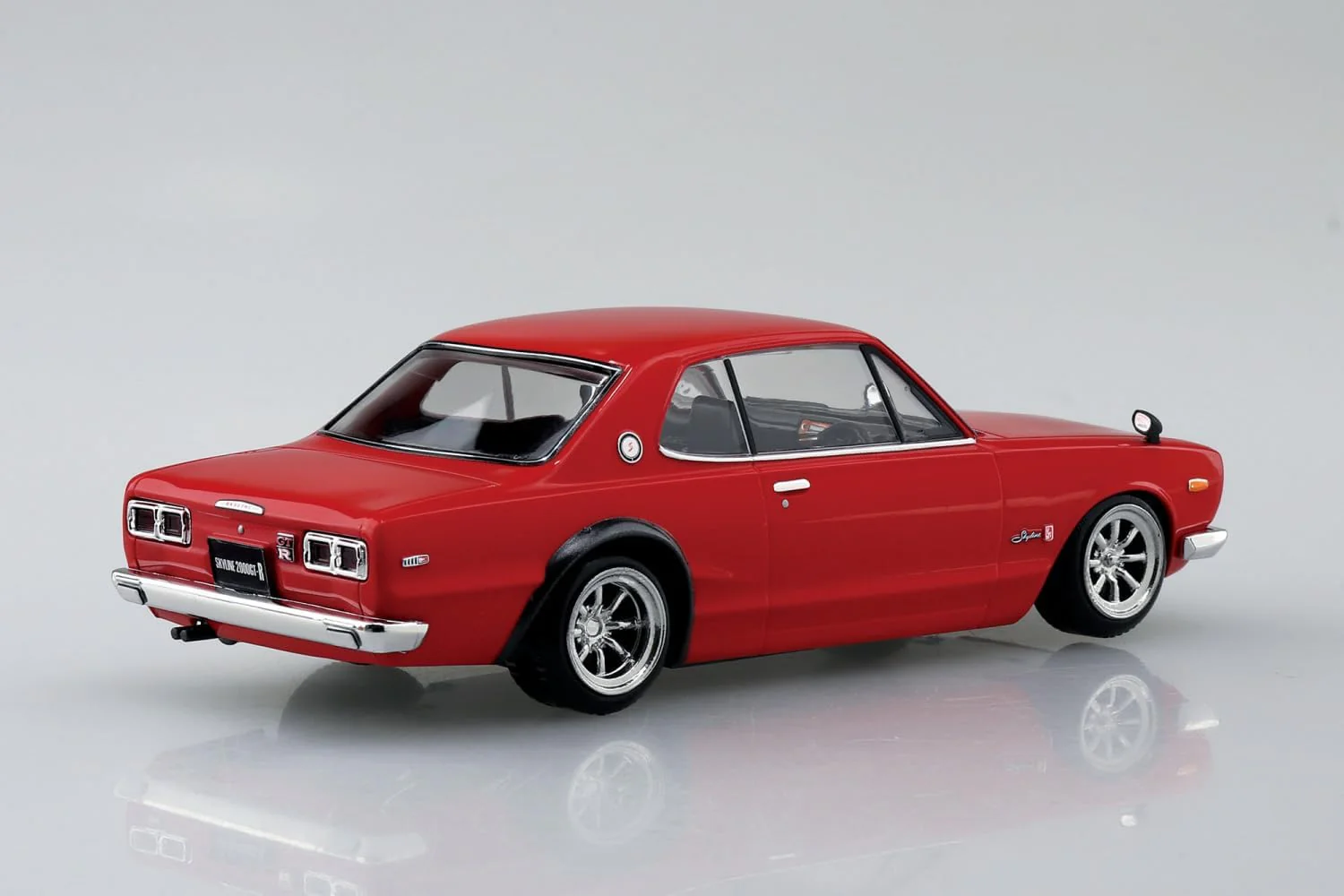 Aoshima 1/32 RakuPla Snap Kit No.16CU-RD Nissan C10 Skyline 2000GT-R Custom Wheel (Red) - Image 3