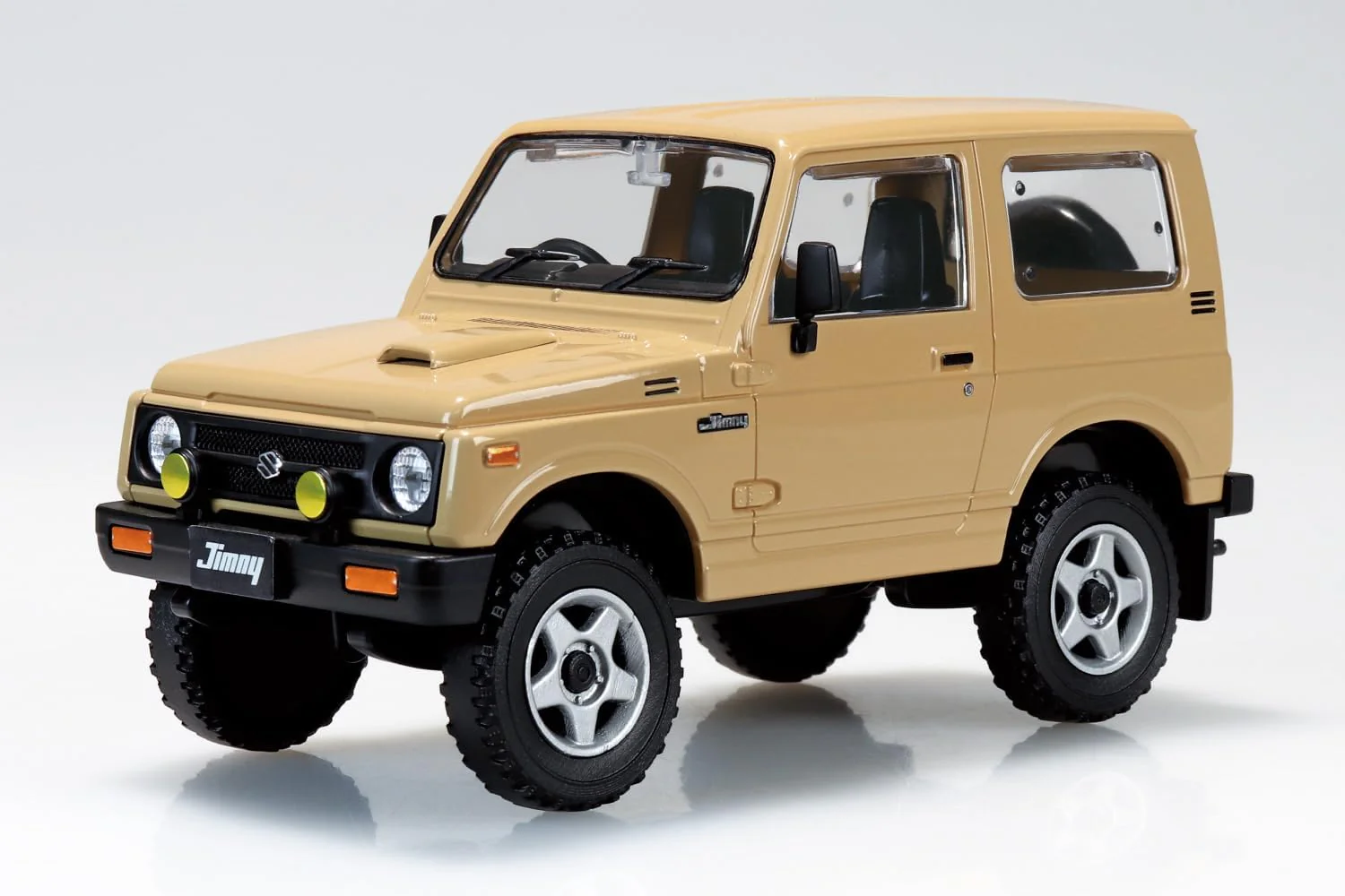 Aoshima 1/32 RakuPla Snap Kit No.18CU-KI Suzuki JA11 Jimny Custom Wheel (Khaki) - Image 2