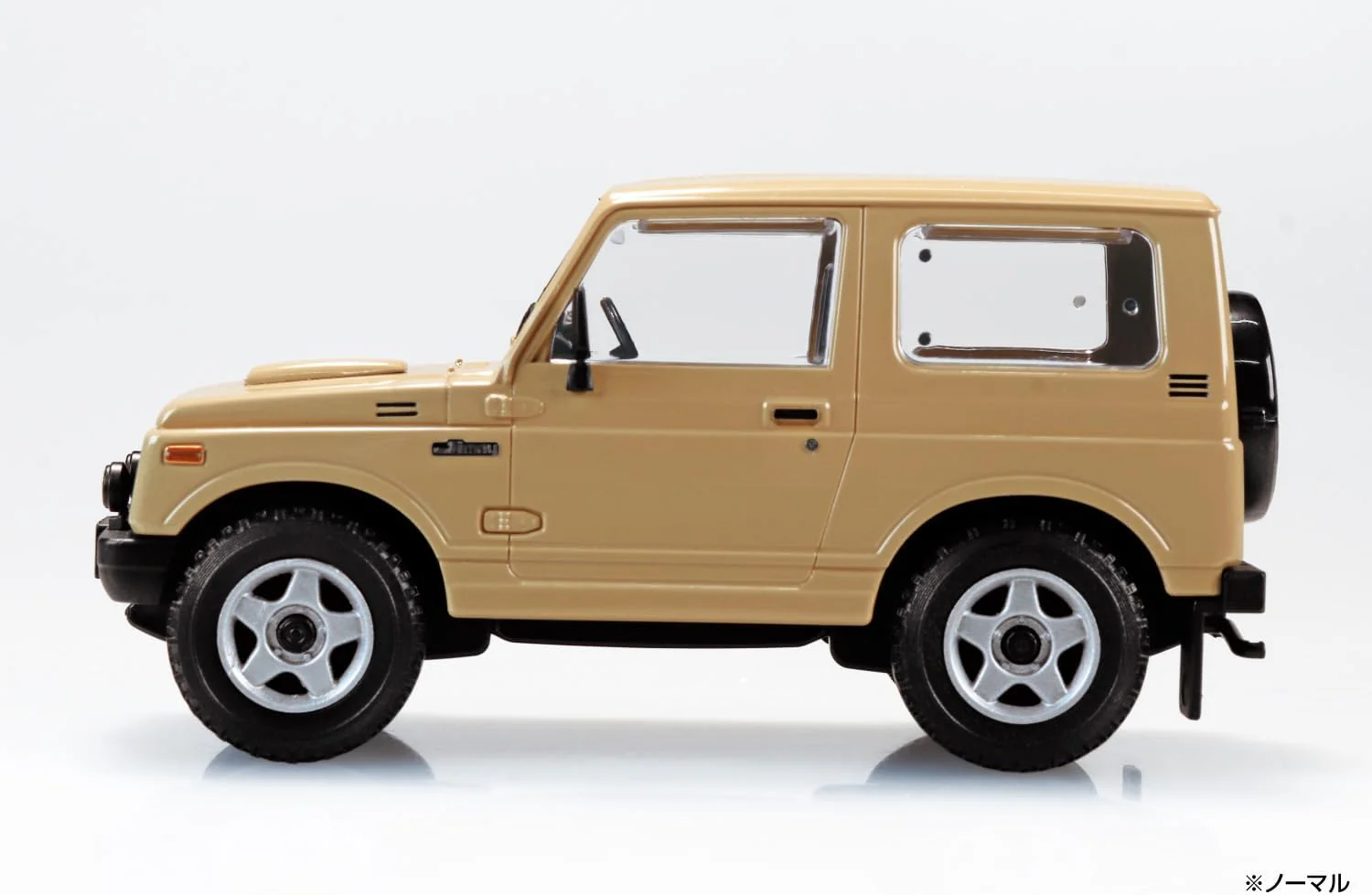 Aoshima 1/32 RakuPla Snap Kit No.18CU-KI Suzuki JA11 Jimny Custom Wheel (Khaki) - Image 4