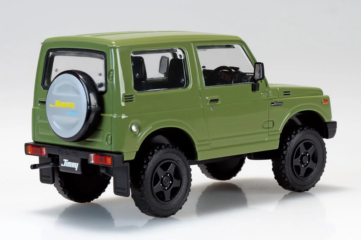 Aoshima 1/32 RakuPla Snap Kit No.18CU-OG Suzuki JA11 Jimny Custom Wheel (Olive Green) - Image 3