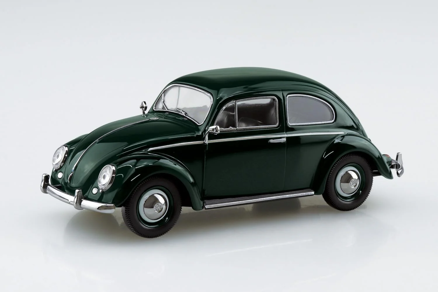 Aoshima 1/32 RakuPla Snap Kit No.20-JG Volkswagen Beetle (Jungle Green) - Image 4