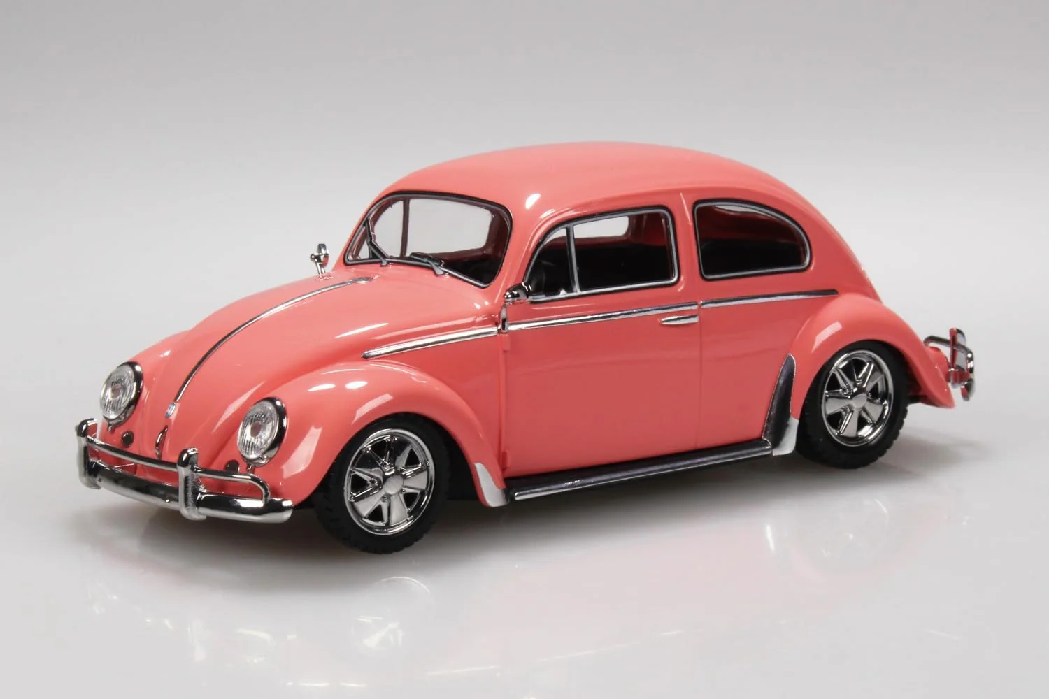 Aoshima 1/32 Rakupla Snap Kit No. 20CU-CP Volkswagen Beetle Custom (Coral Pink) - Image 2