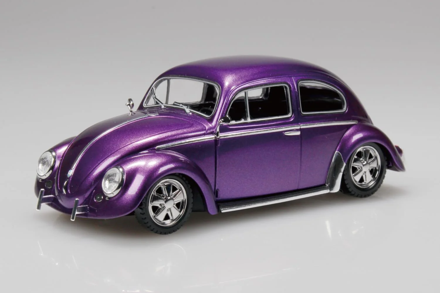 Aoshima 1/32 Rakupla Snap Kit No. 20CU-MP Volkswagen Beetle Custom (Metallic Purple) - Image 2