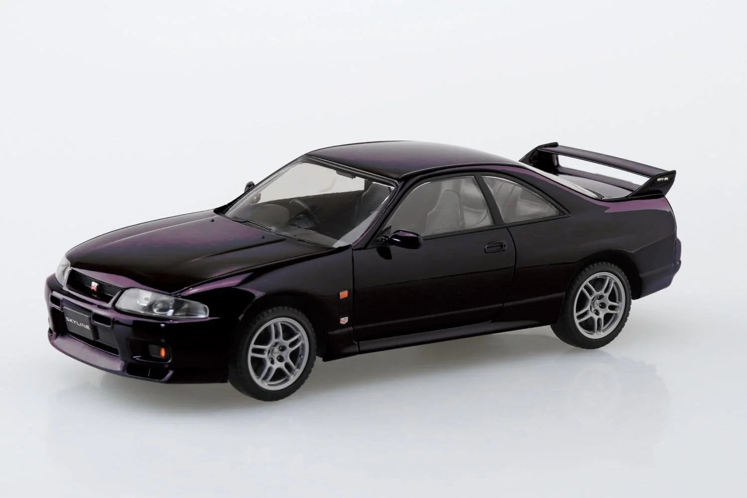 Aoshima 1/32 RakuPla Snap Kit No.21-MP Nissan R33 Skyline GT-R (Midnight Purple) - Image 3