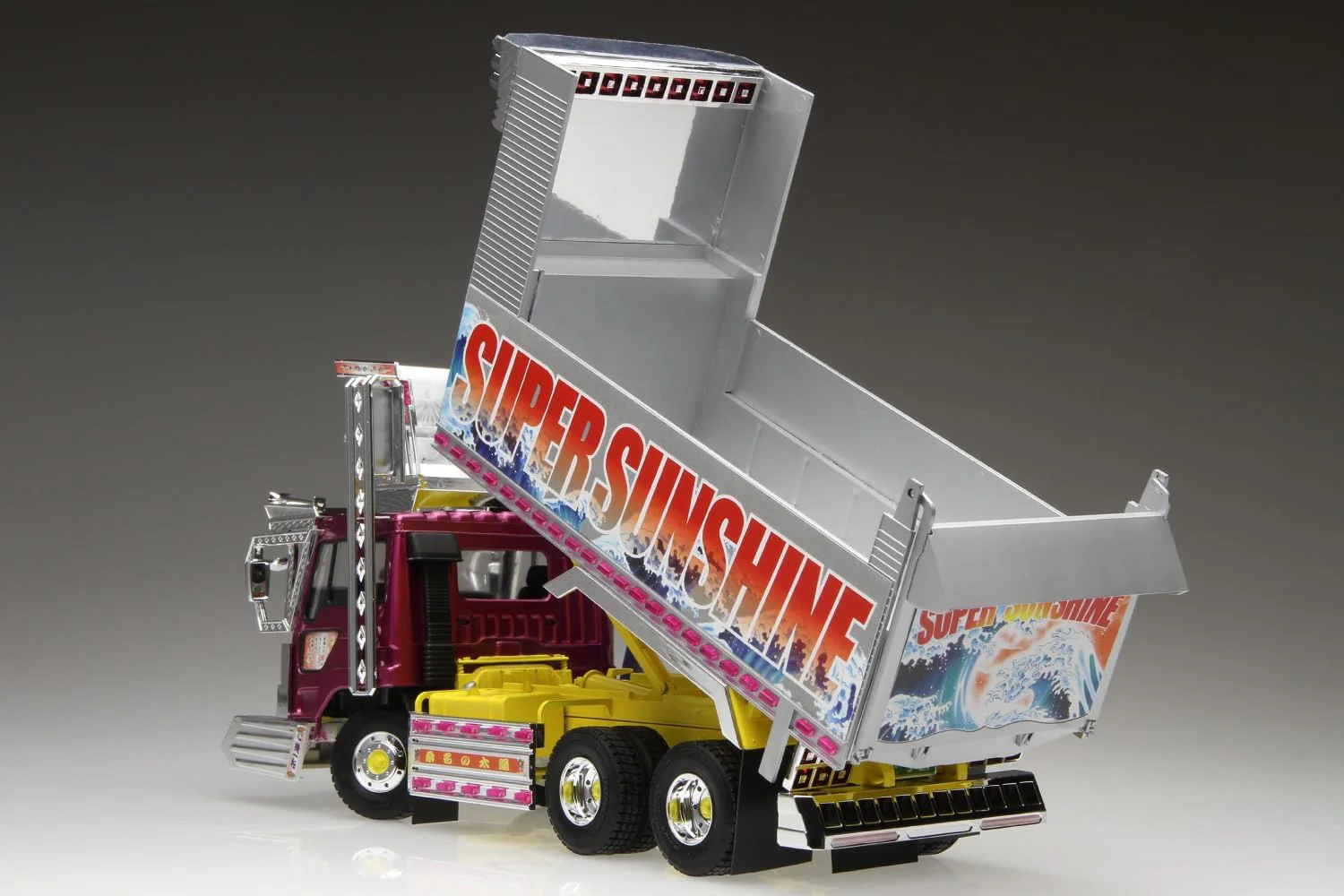 Aoshima 1/32 The Dekotora No. 01 Super Sunshine - Image 4
