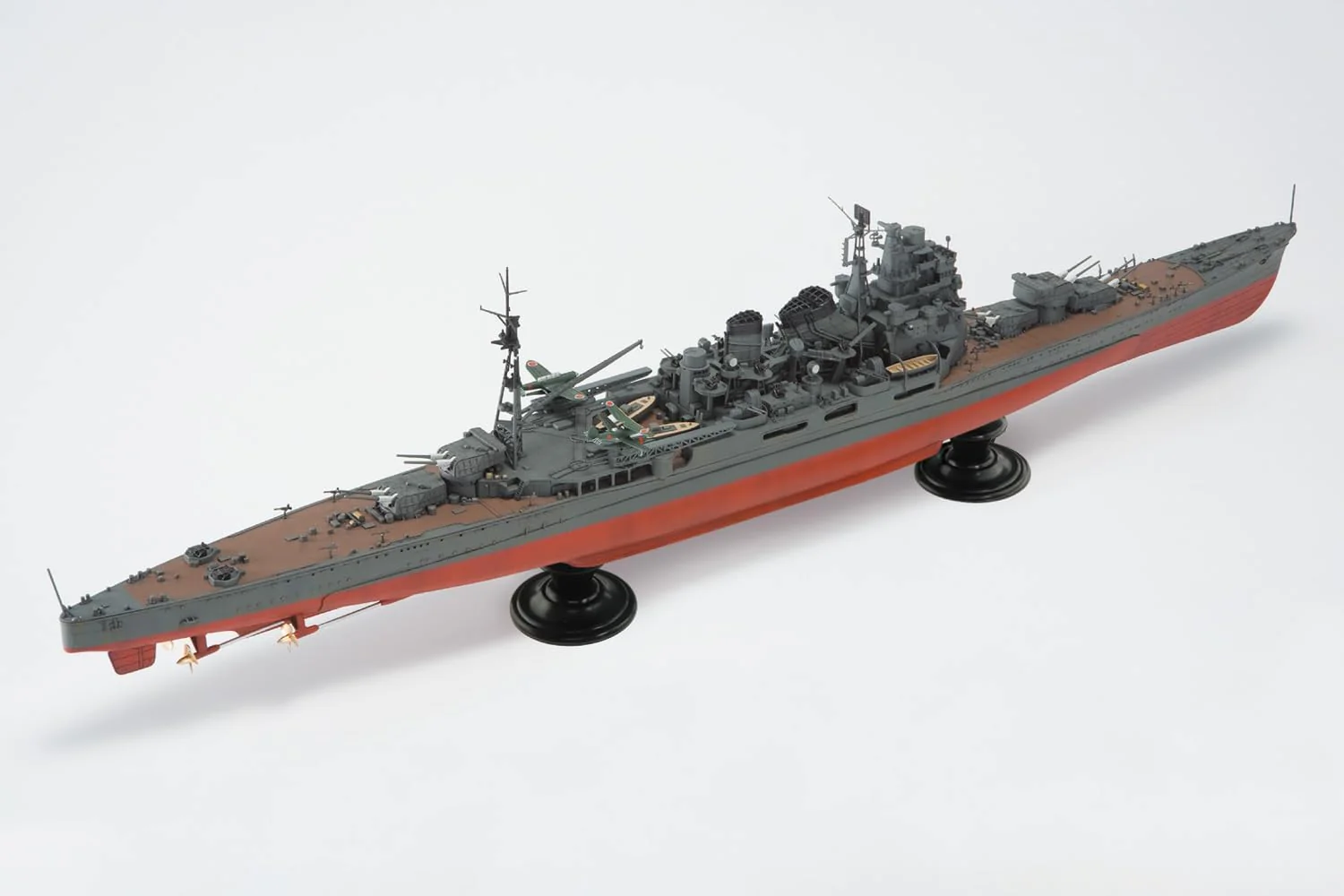 Aoshima 1/350 Ironclad Imperial Japanese Navy Heavy Cruiser Takao 1944 - Image 5