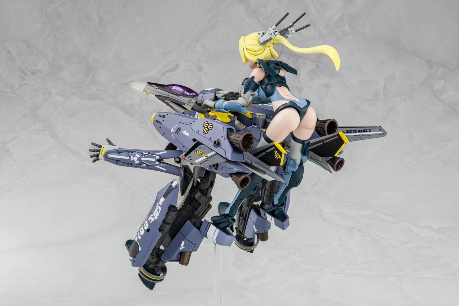 Aoshima V.F.G. MC-18 Macross F VF-25S Super Messiah - Image 18