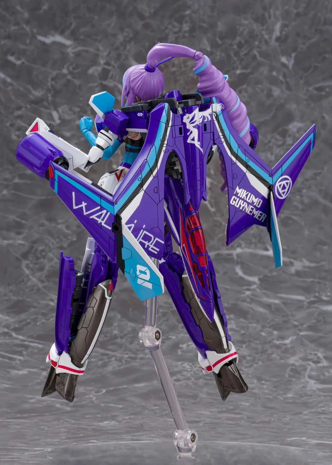 Aoshima V.F.G. No.MC-17 Macross Delta VF-31J Siegfried Mikumo Guynemer - Image 24