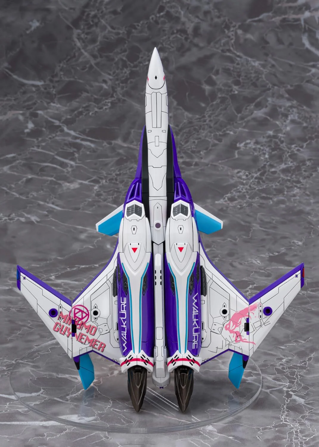 Aoshima V.F.G. No.MC-17 Macross Delta VF-31J Siegfried Mikumo Guynemer - Image 28