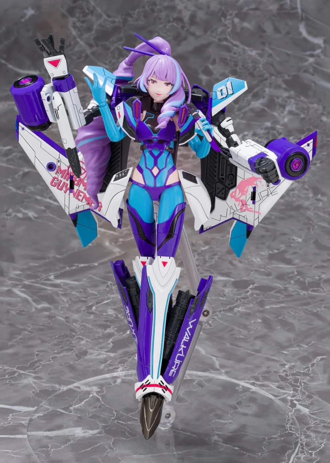 Aoshima V.F.G. No.MC-17 Macross Delta VF-31J Siegfried Mikumo Guynemer - Image 31
