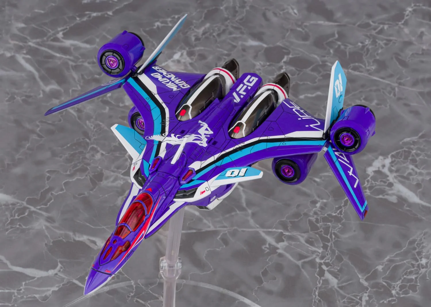 Aoshima V.F.G. No.MC-17 Macross Delta VF-31J Siegfried Mikumo Guynemer - Image 37