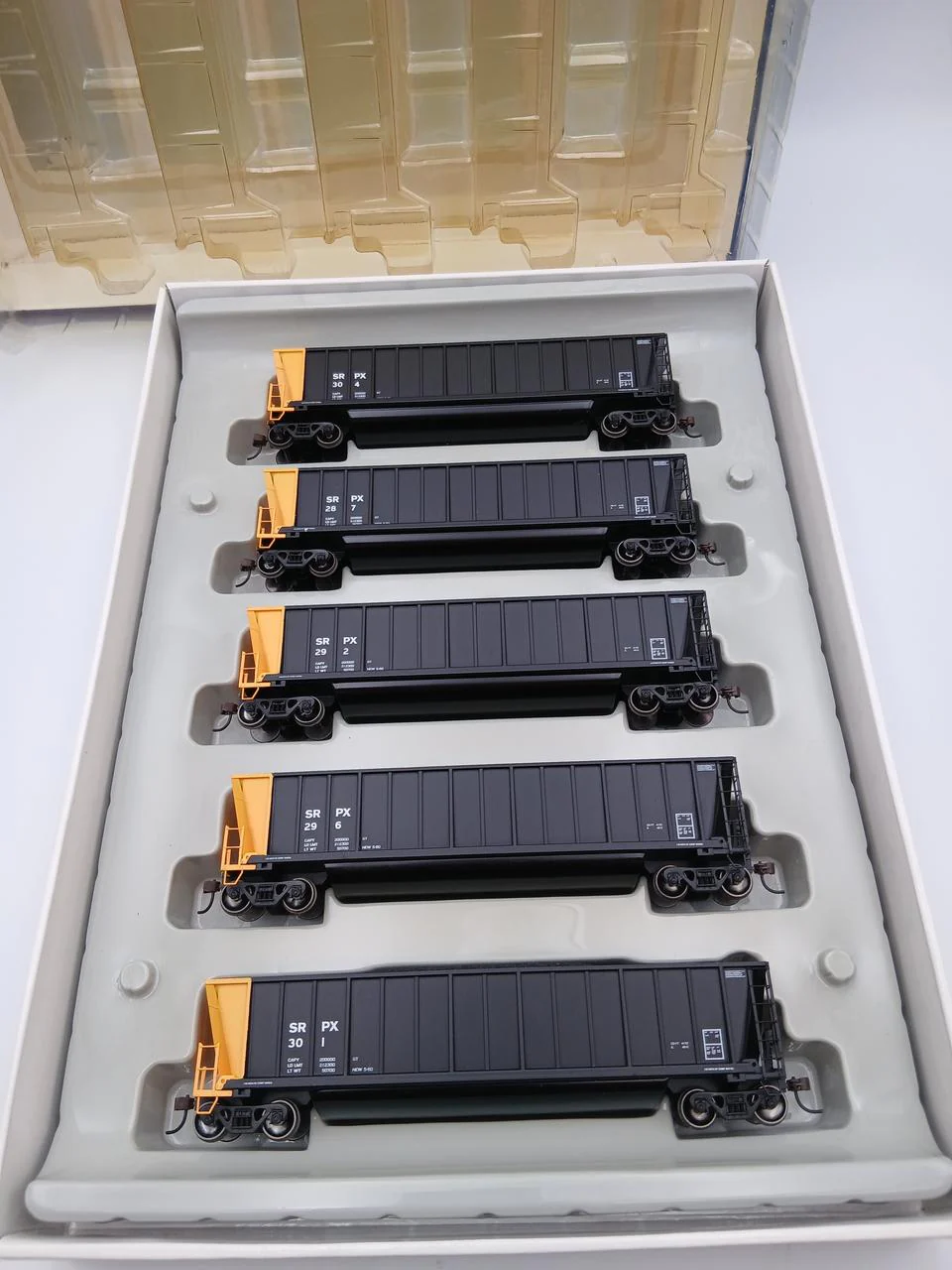 Athearn Freight Car Coal Gondola 5-Car Set - Image 5