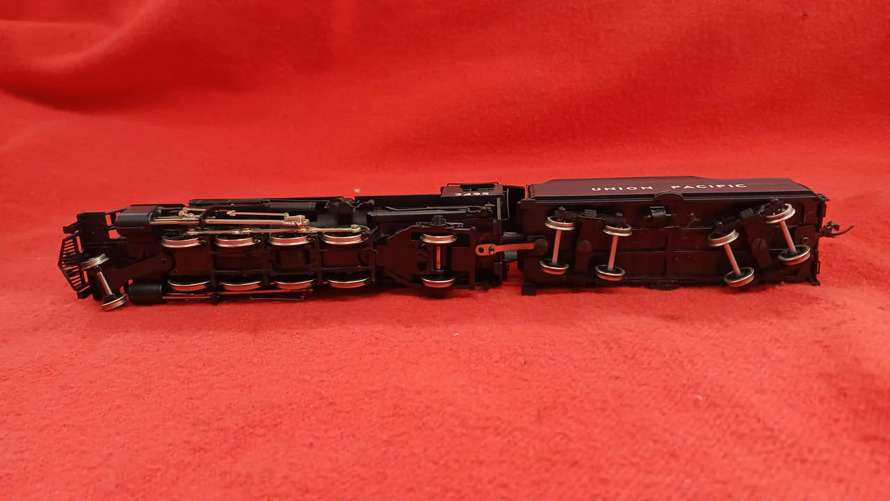 ATHEARN GENESIS Mikados Steam Locomotive UNION PACIFIC 2405 - Image 6