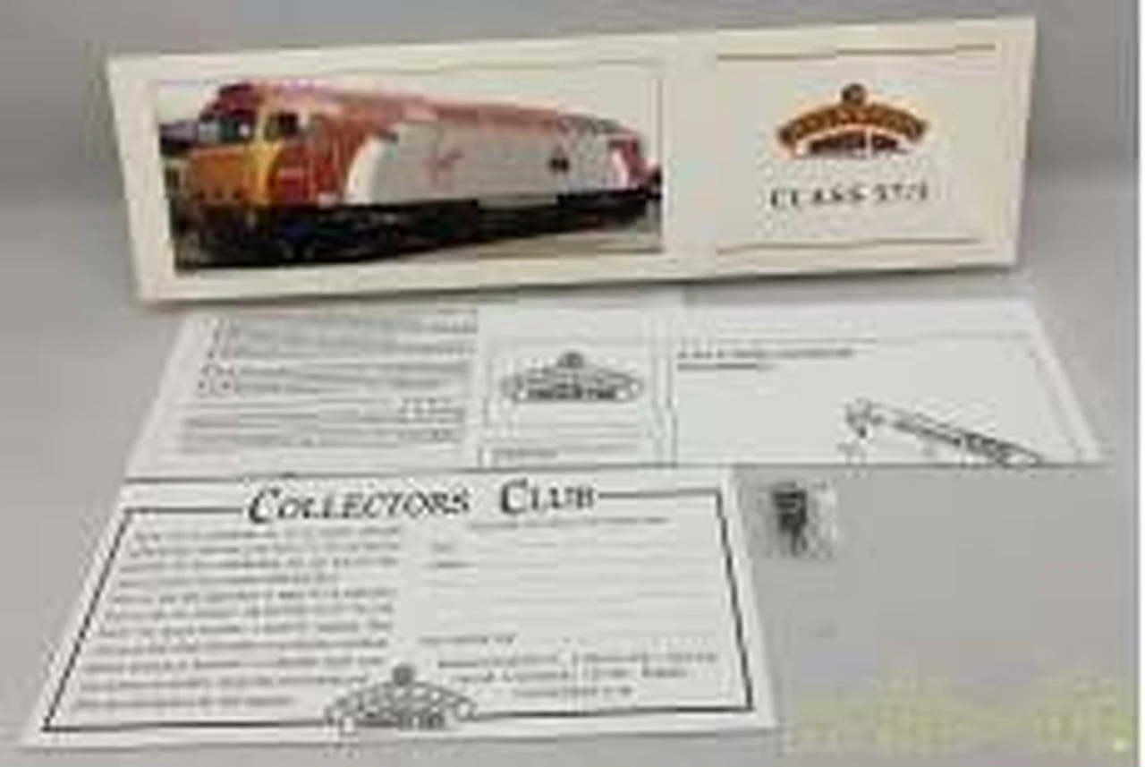BACHMANN Diesel locomotive CLASS57/0 57301 SCOTT TRACY - Image 8