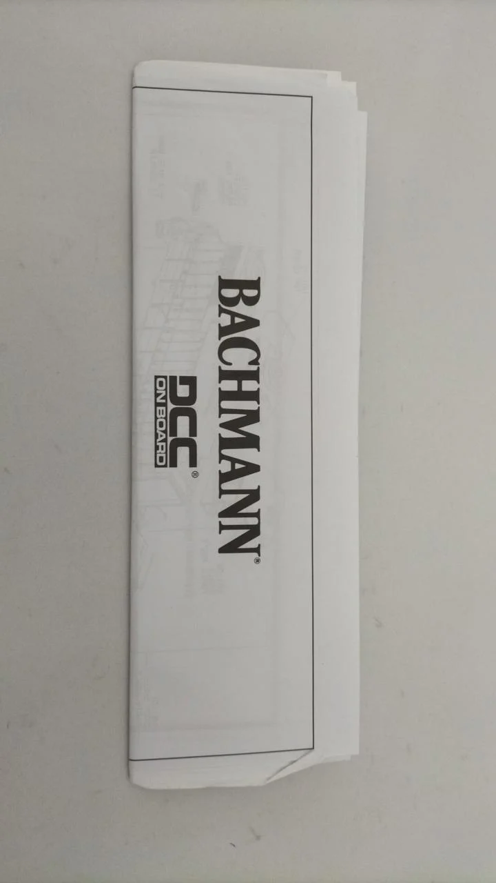 BACHMANN HO Gauge GP38-2 DIESEL LOCO - Image 8