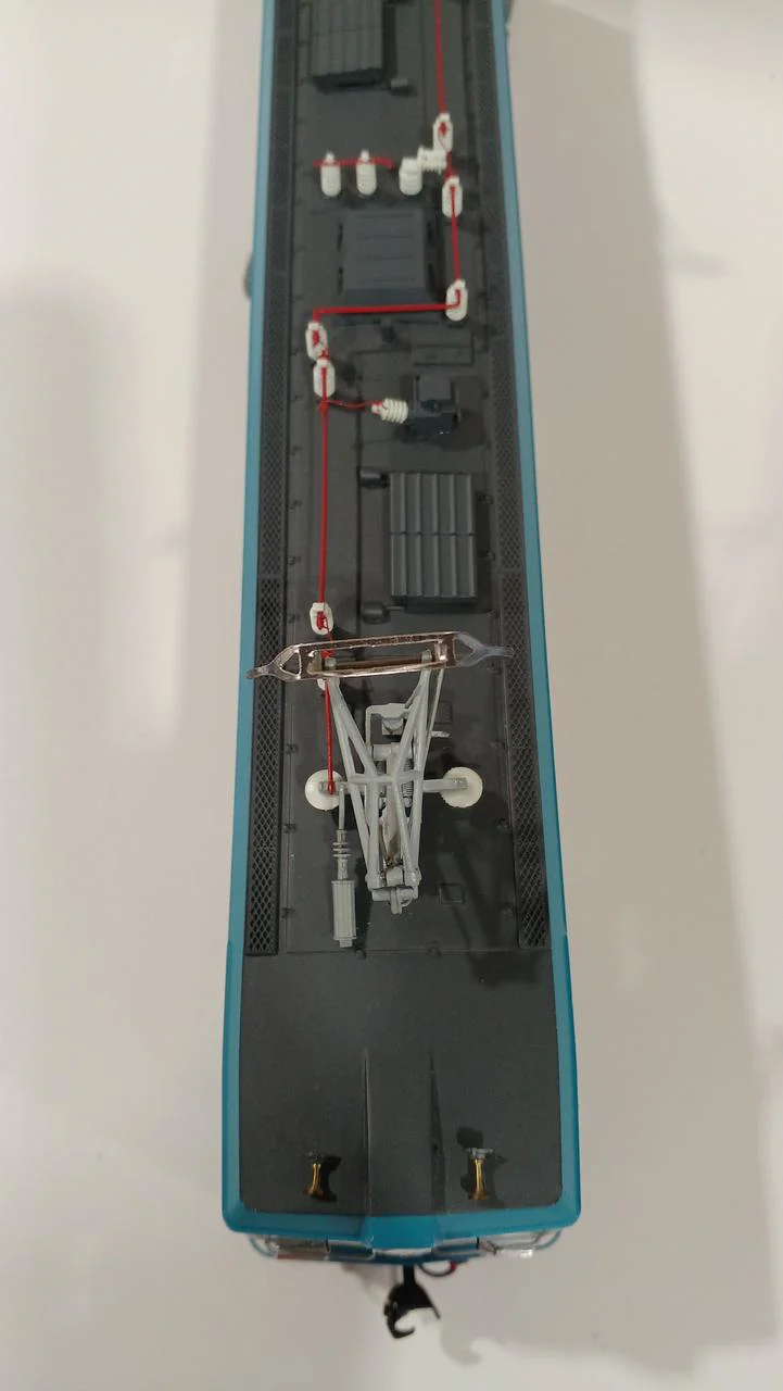 BACHMANN HO Gauge China SS3 Electric Locomotive - Image 3