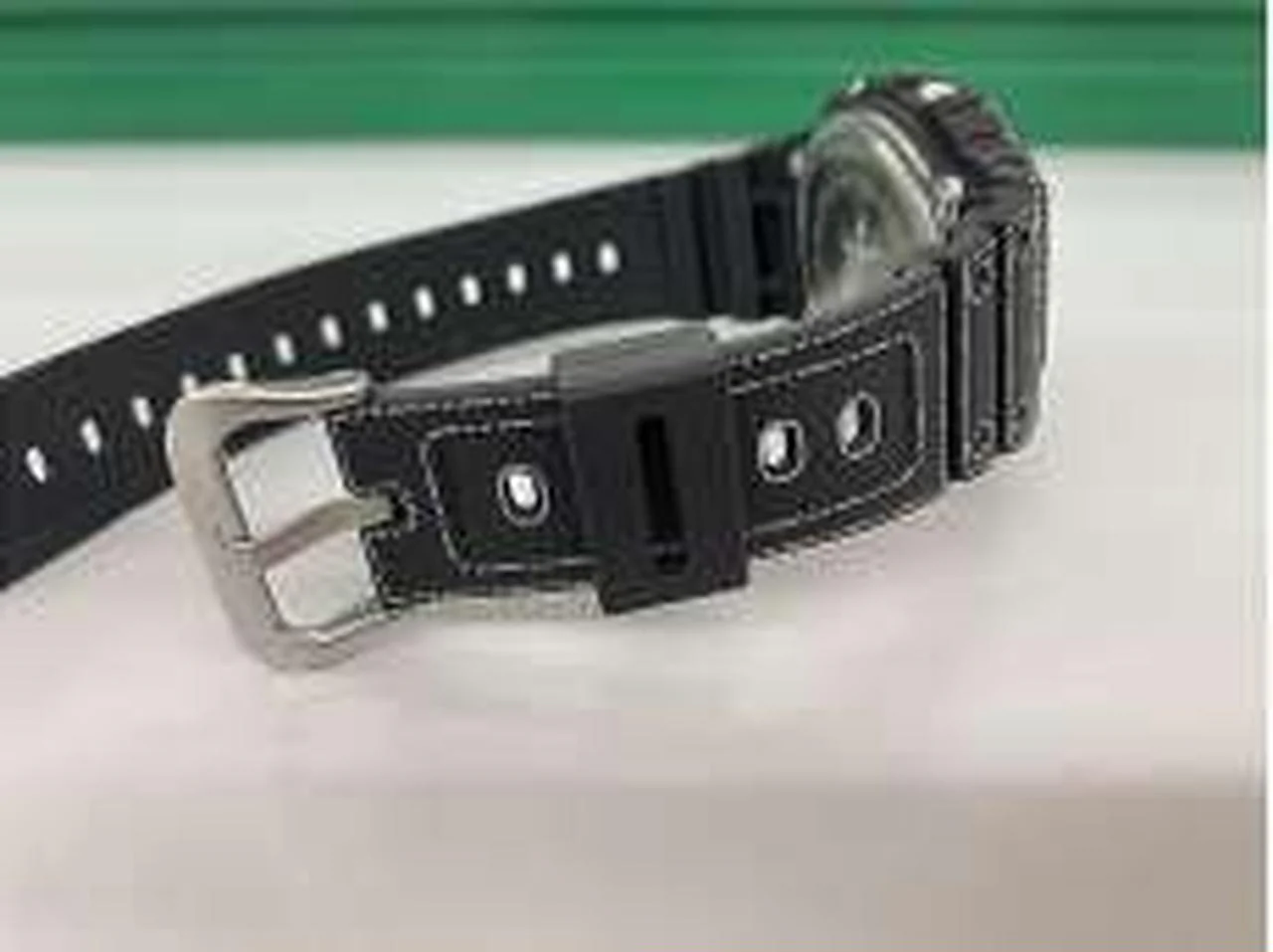 CASIO G-SHOCK 5600 Series DW-5600RGM - Image 4