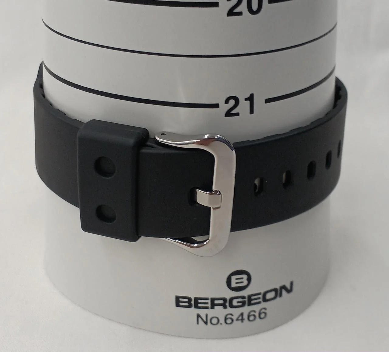 CASIO G-SHOCK AW-500E - Image 12