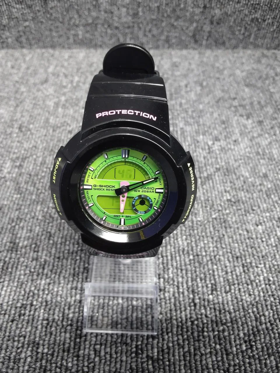 CASIO G-SHOCK AW-582SC
