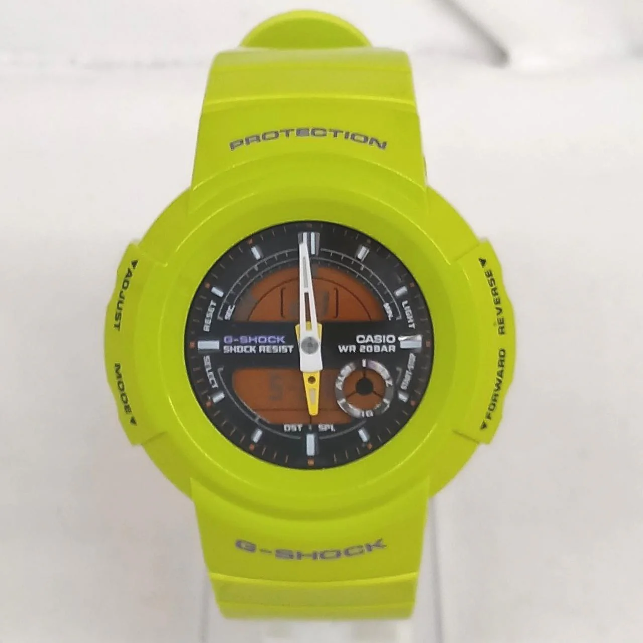 CASIO G-SHOCK AW-582SC
