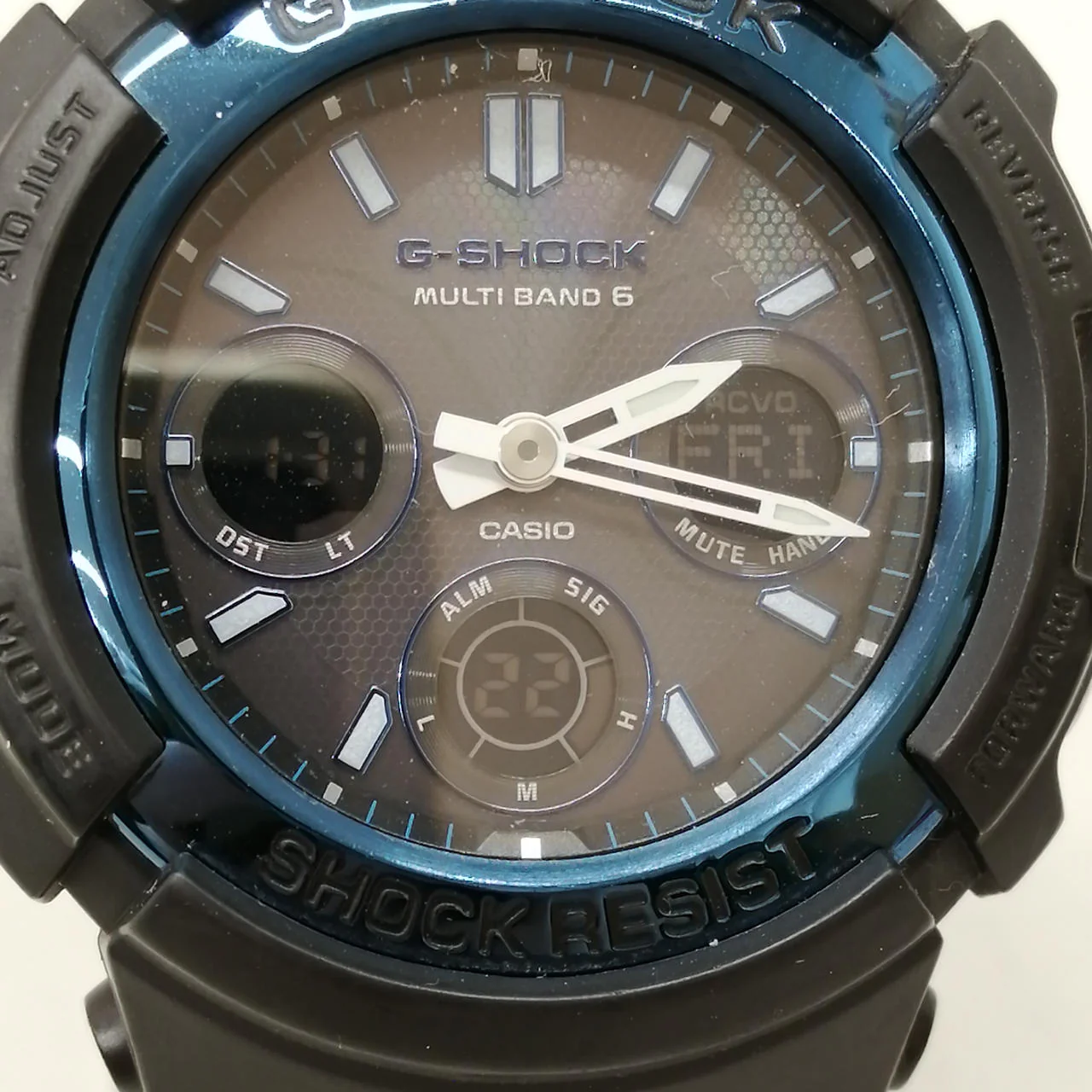 CASIO G-SHOCK AWG-M100A - Image 5