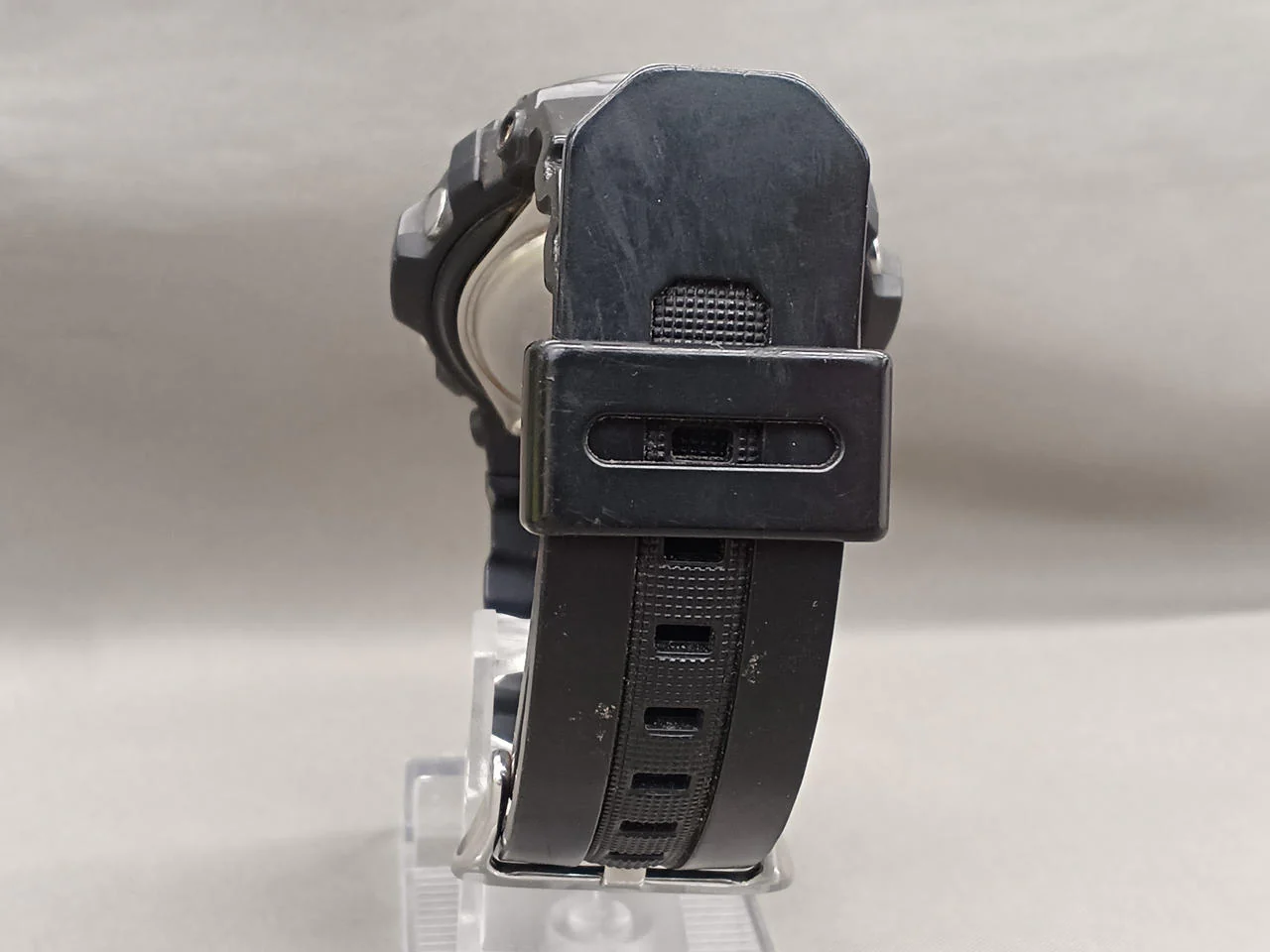 CASIO G-SHOCK AWG-M100A - Image 4