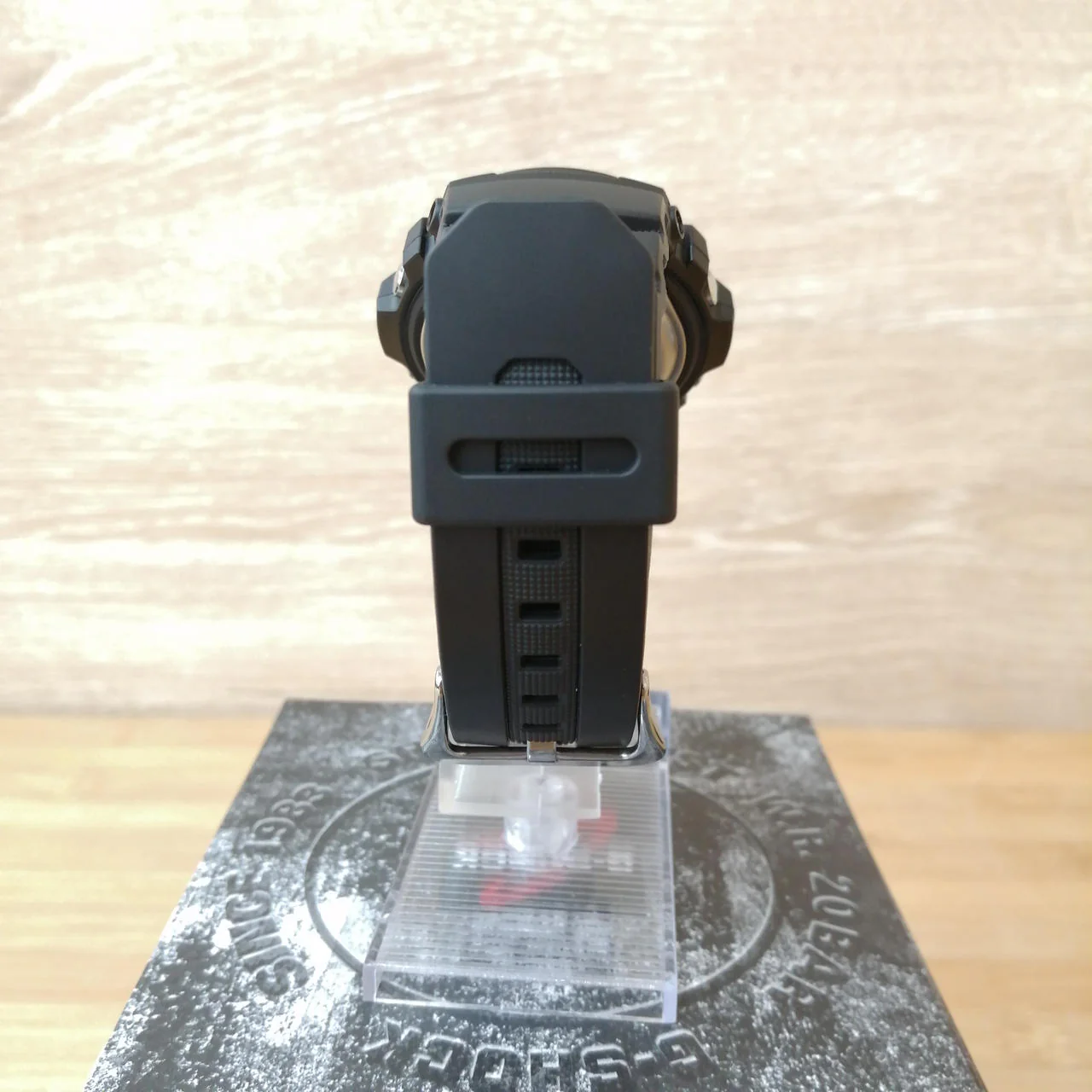 CASIO G-SHOCK AWG-M100B-1AER - Image 4
