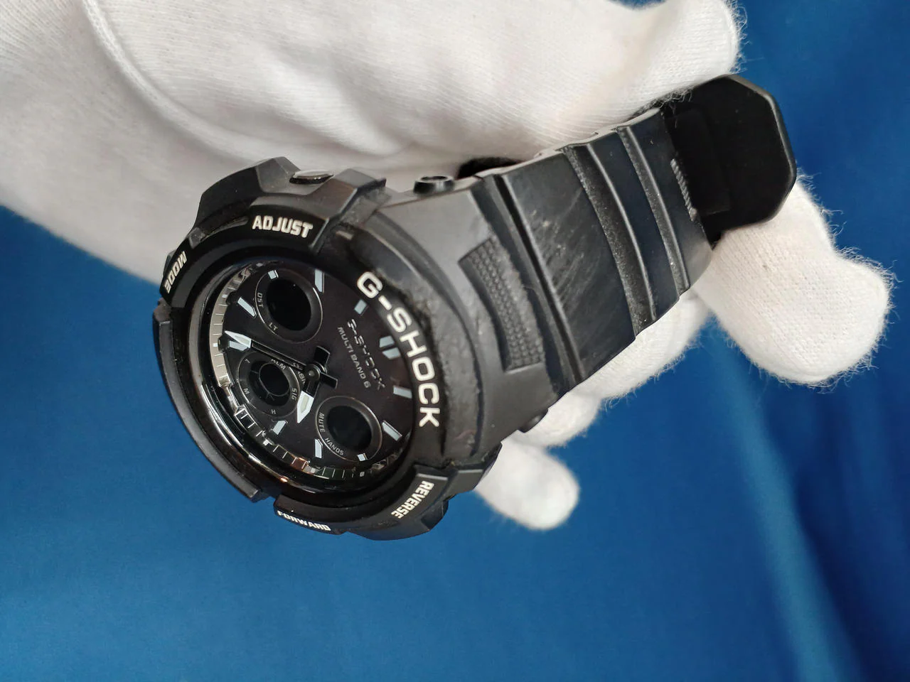 CASIO G-SHOCK AWG-M100BW - Image 6