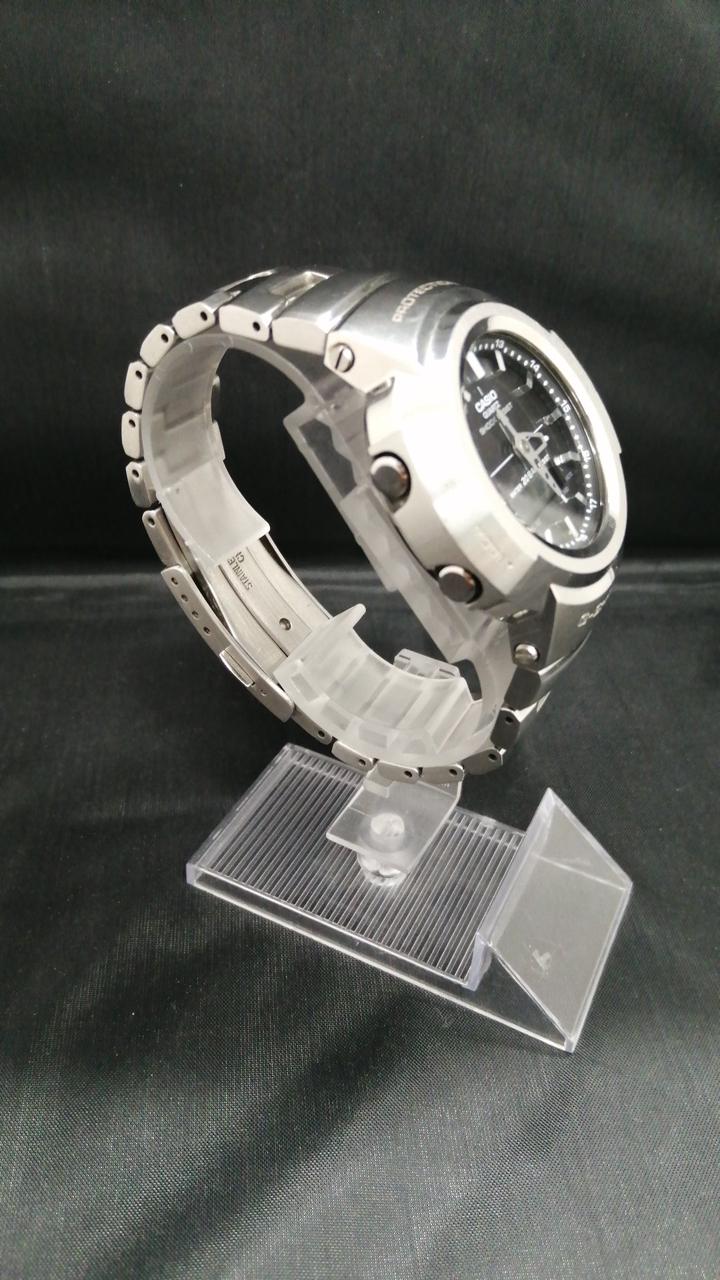 CASIO G-SHOCK AWM-500D - Image 3
