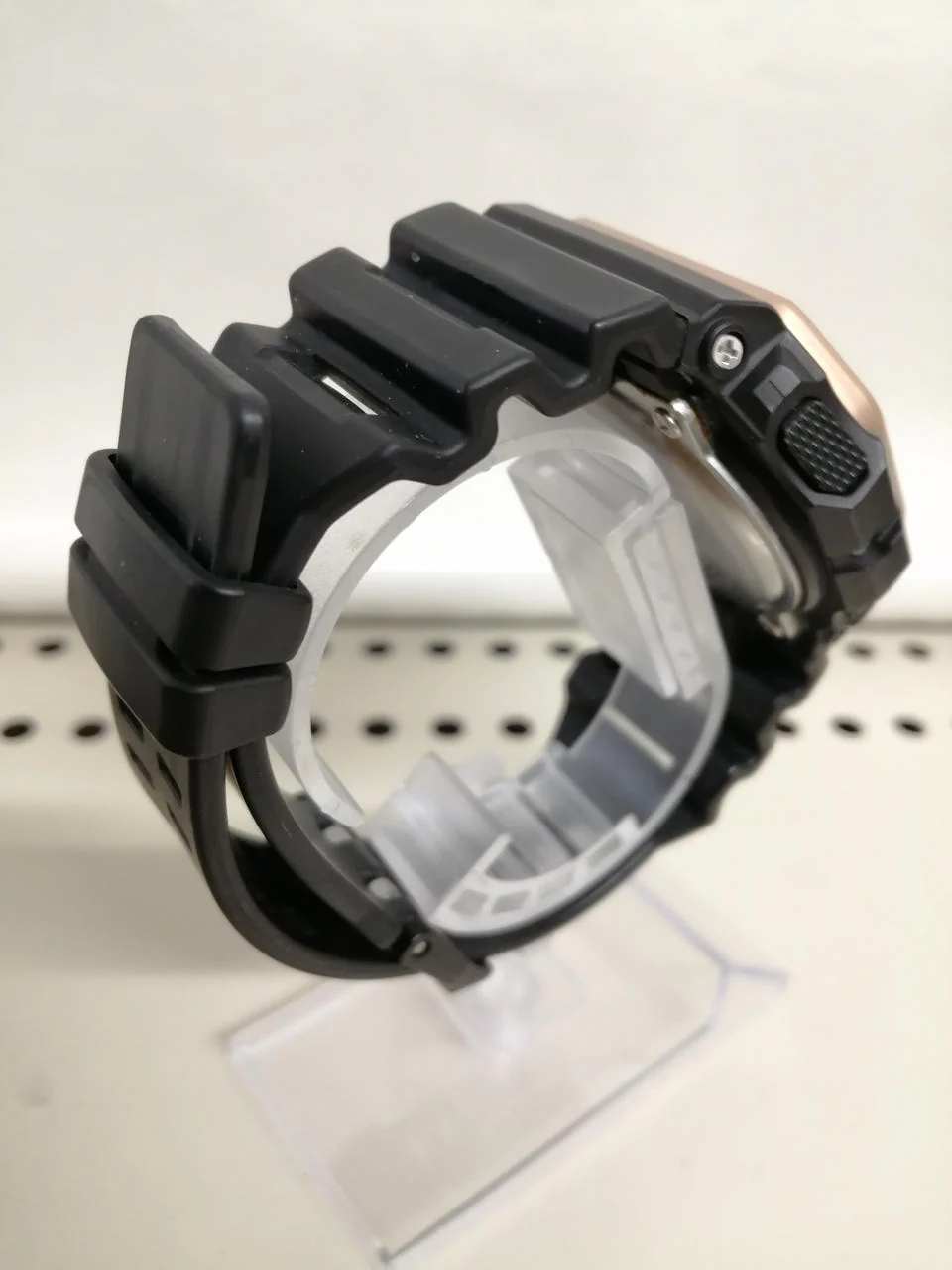 CASIO G-SHOCK BLK/GBX-100/Scratches - Image 4