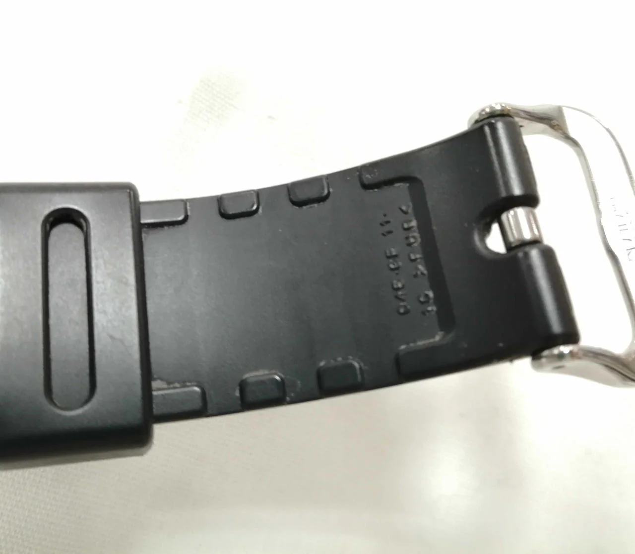 CASIO G-SHOCK CASIO GM-6900 Silver, with scratches - Image 7