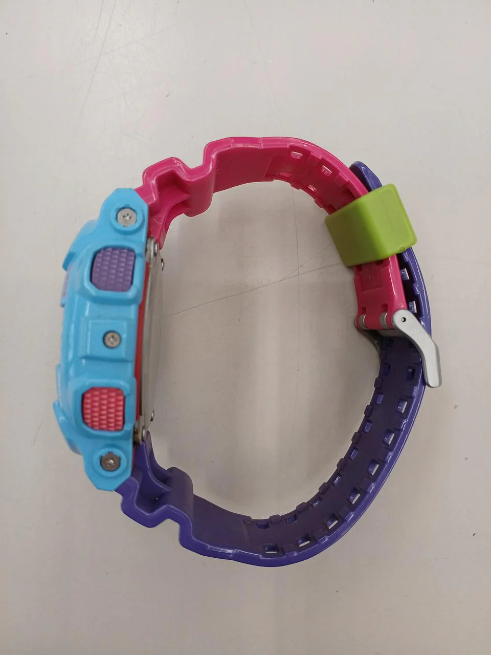 CASIO G-SHOCK Crazy Colors GA-110F - Image 19
