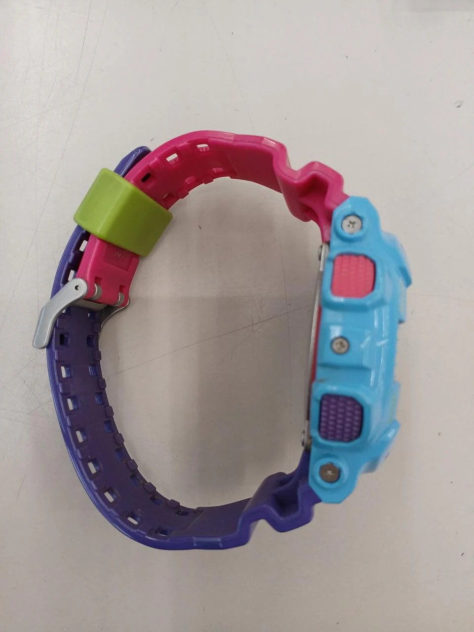CASIO G-SHOCK Crazy Colors GA-110F - Image 20
