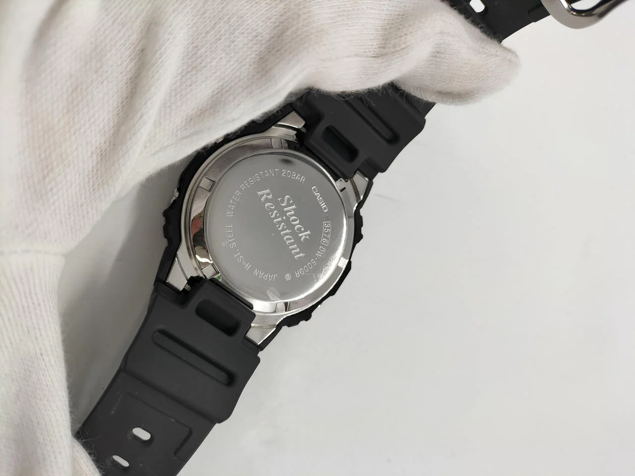CASIO G-SHOCK DW-5000R - Image 3