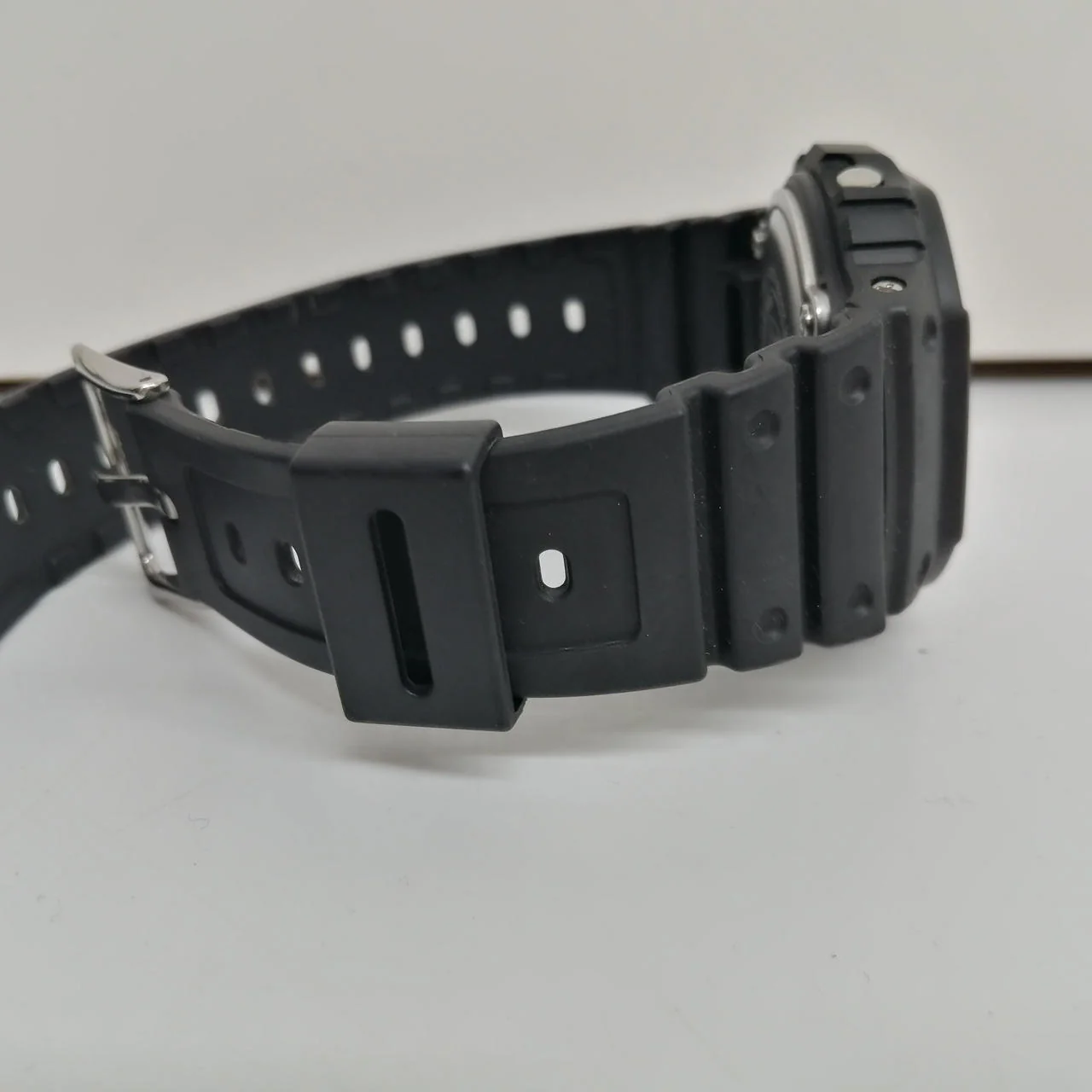 CASIO G-SHOCK DW-5600E-1VDF - Image 7