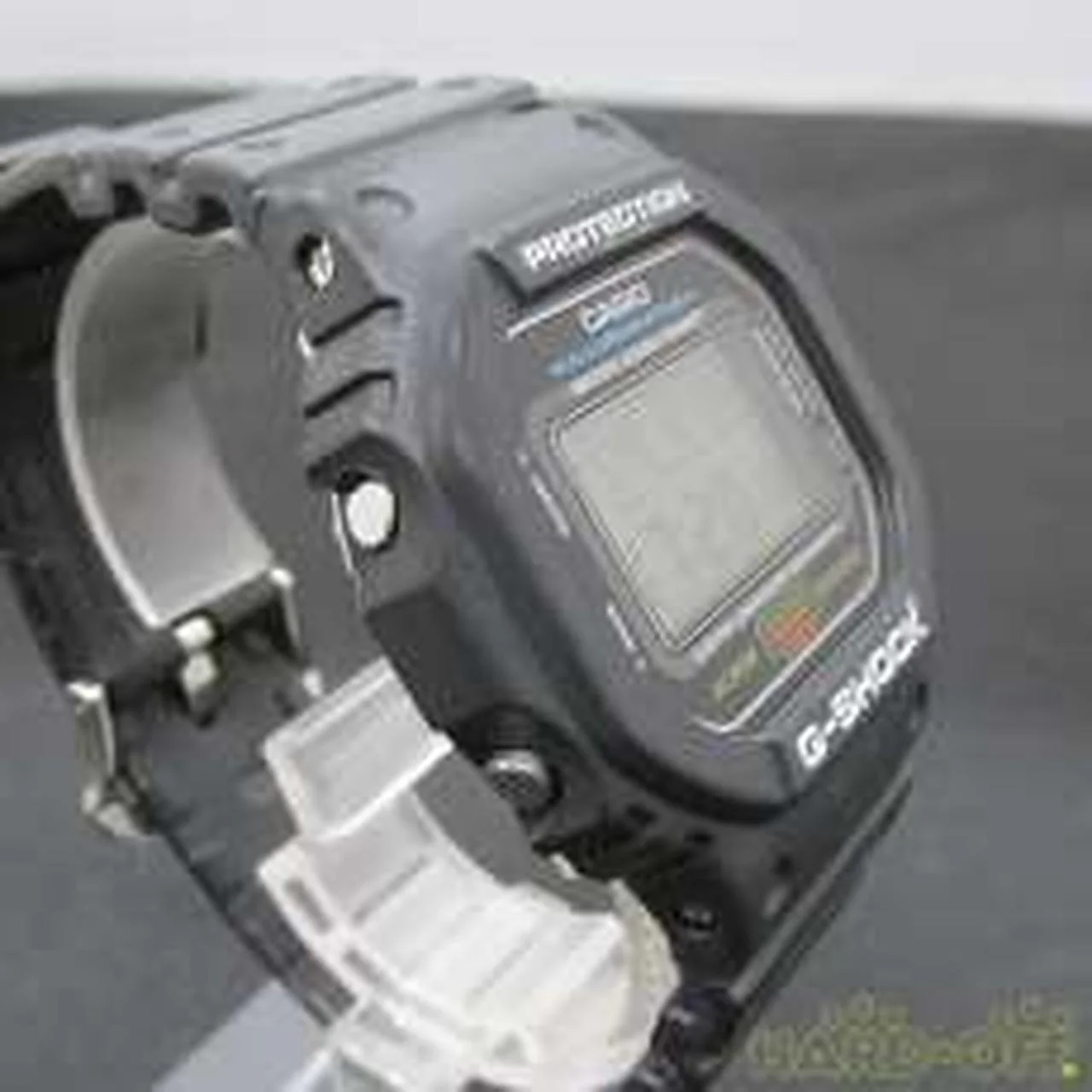 CASIO G-SHOCK DW-5600E - Image 4